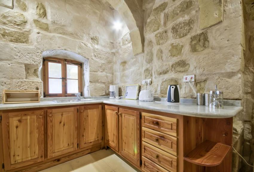 Farmhouse Razzett Cora Виктория Екстериор снимка